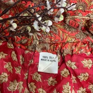 Dresses - 100% Silk Floral Print Dress Medium Dresses - 100% Silk Floral Print Dress Medium